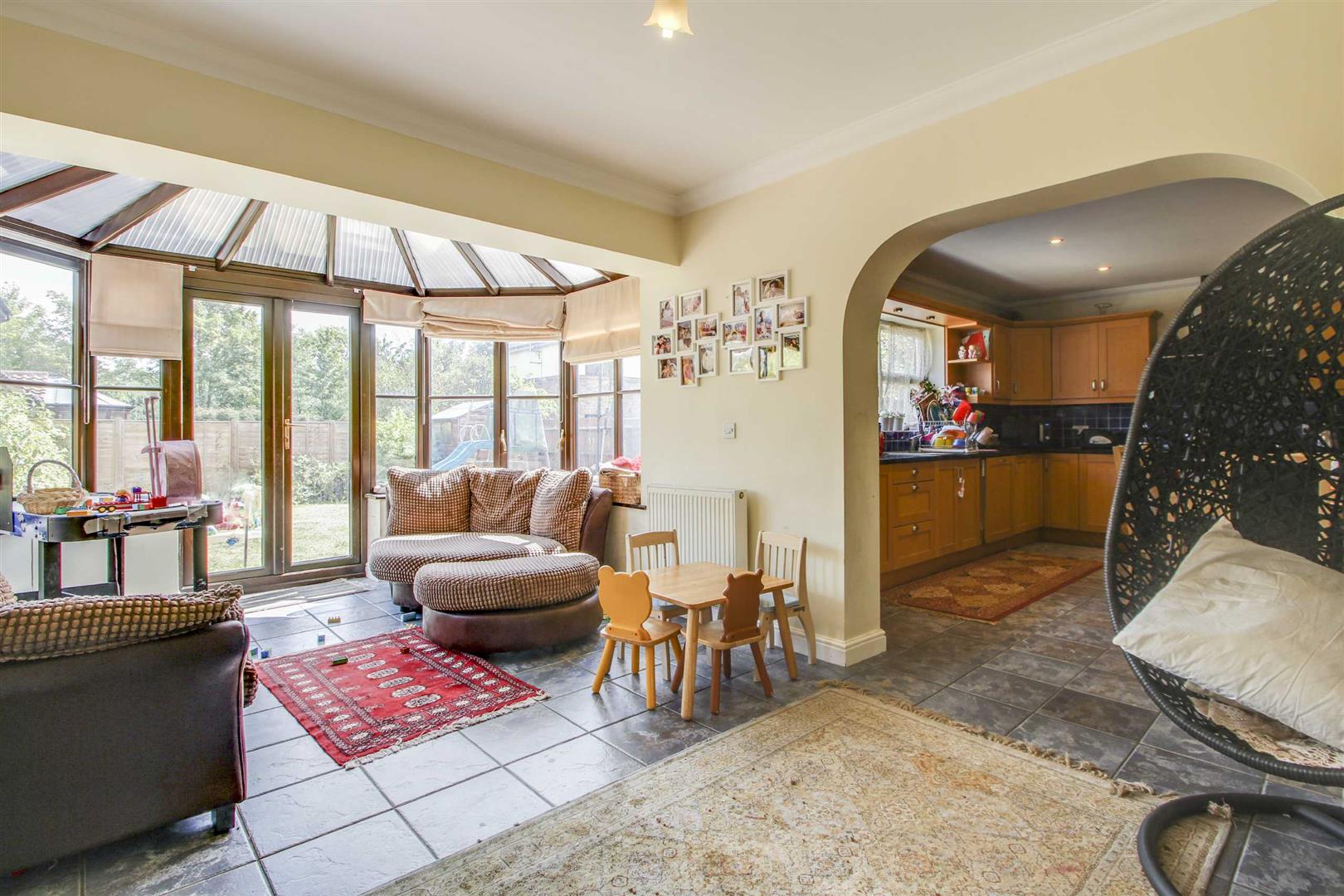 Upton Grove, Shenley Lodge, Milton Keynes